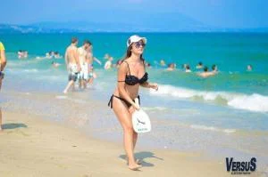facebook marketing σε versus beach bar 2 300x199 1